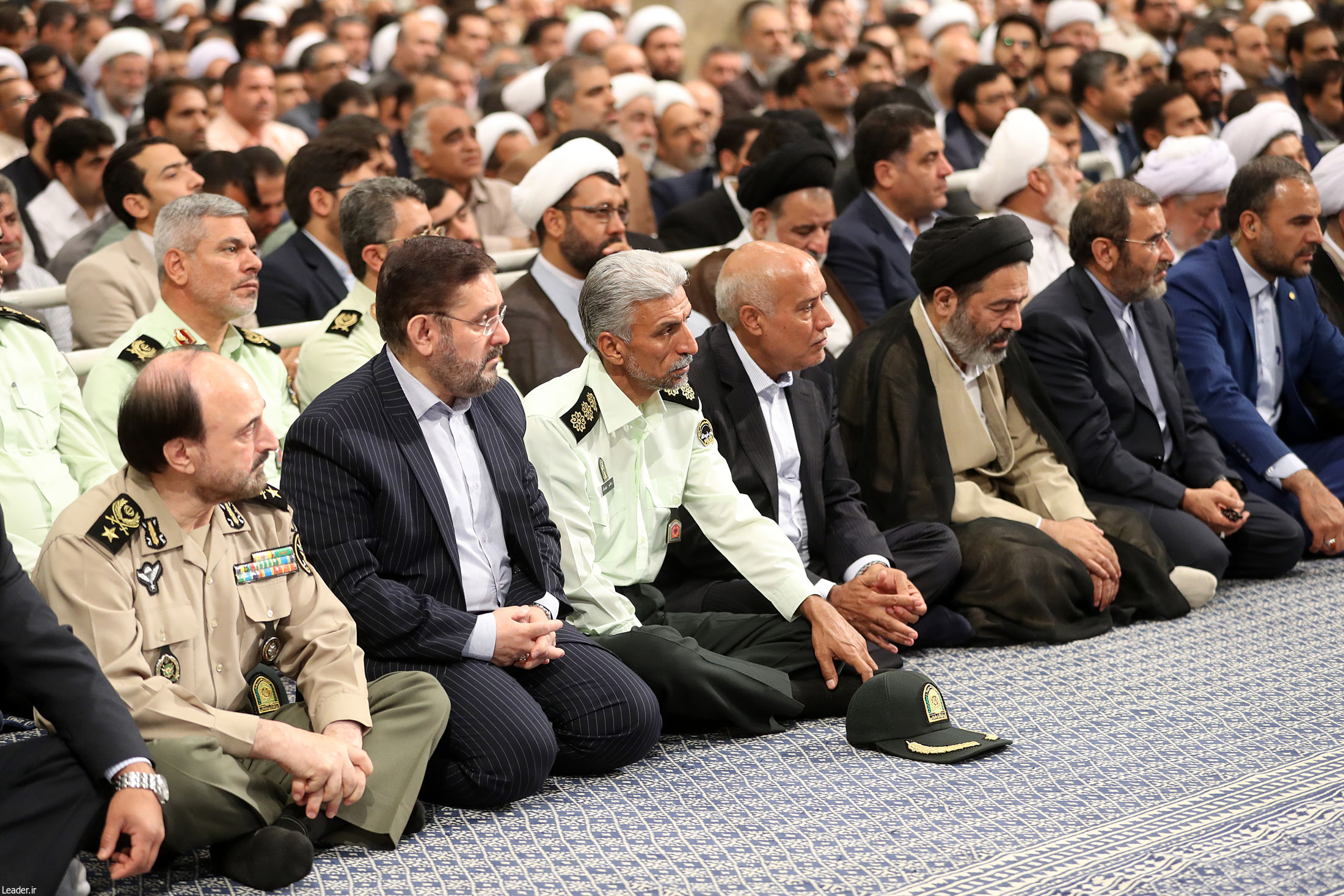 دیدار رهبری با کارگزاران حج
