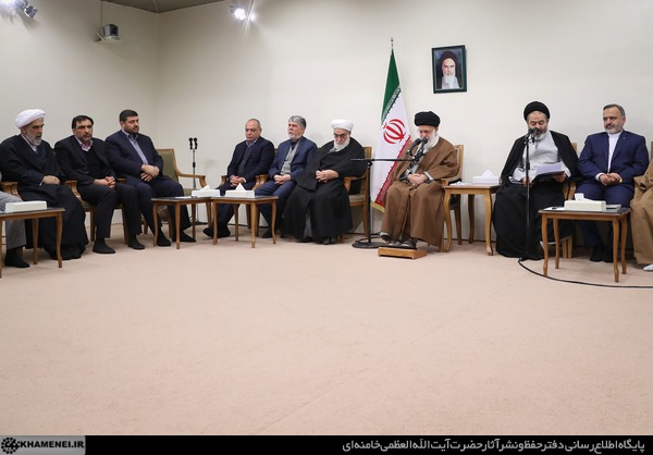 دیدار رهبری با کارگزاران حج