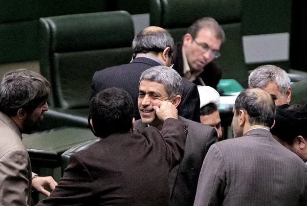 علی طیب نیا وزیر امور قتصادی و دارایی برای پاسخگویی به سوال برخی نمایندگان در جلسه علنی روز سه شنبه مجلس شورای اسلامی حضور دارد./IRNA
