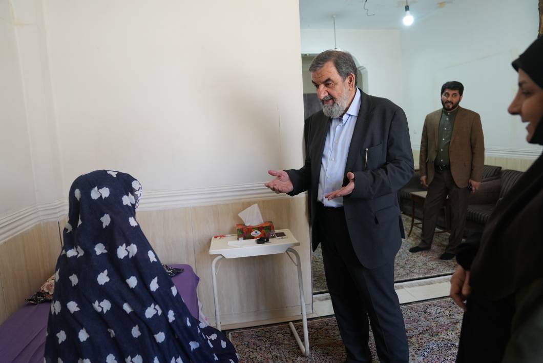 دقایقی