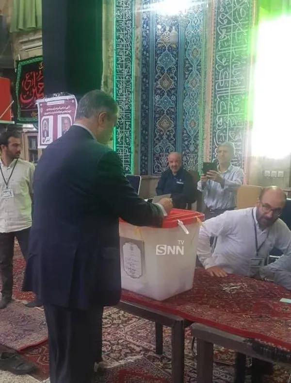 محمد اسلامی رییس سازمان انرژی اتمی ایران