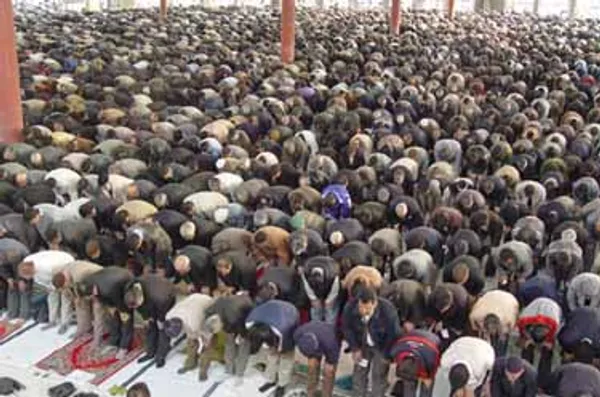نماز ظهر عاشورا در شهر یزد