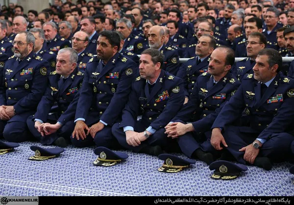 تابناک.