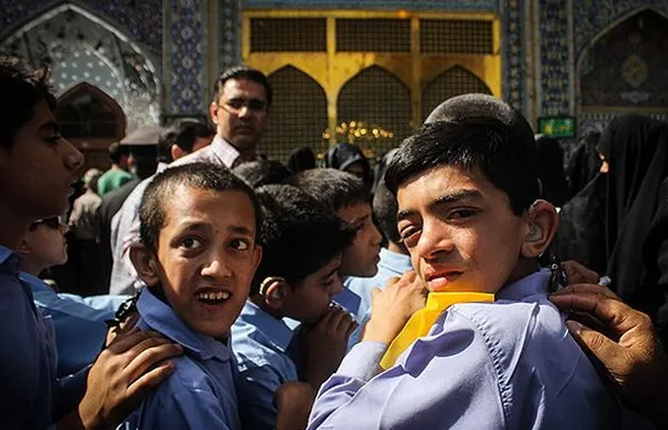 جمعی از ناشنوایان صبح روز سه شنبه به بارگاه ملکوتی امام رضا (ع) مشرف شدند./MNA
