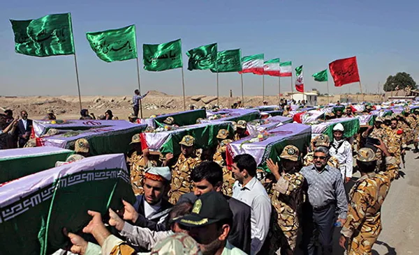 مراسم بازگشت پیکر مطهر ۸۴ شهید دوران دفاع مقدس روز دوشنبه در نقطه صفر مرزی شلمچه برگزار شد./MEHR
