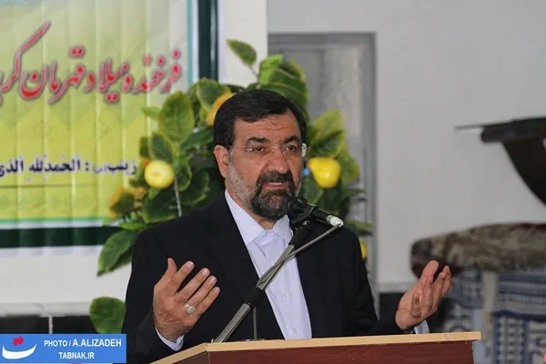 حضور در مسجد جامع خلیل آباد و گفتگو در خصوص چگونگی بهبود وضعیت کشاورزی و معیشت با مردم توسط دکتر محسن رضایی