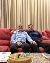 تصویری از مسعود پزشکیان در جشن تولد ۷۲ سالگی‌اش