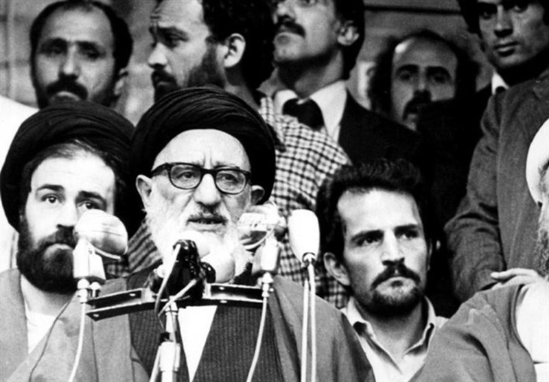 آیتالله طالقانی پدری که در قاب یک عنوان نمیگنجید/ روایت رهبر شهید انقلاب از مرد مبارزه و صداقت آیتالله طالقانی پدری که در قاب یک عنوان نمیگنجید/ روایت رهبر شهید انقلاب از مرد مبارزه و صداقت
