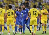 استقلال، سفره‌‌‌ی چرب یا گوشت قربانی!