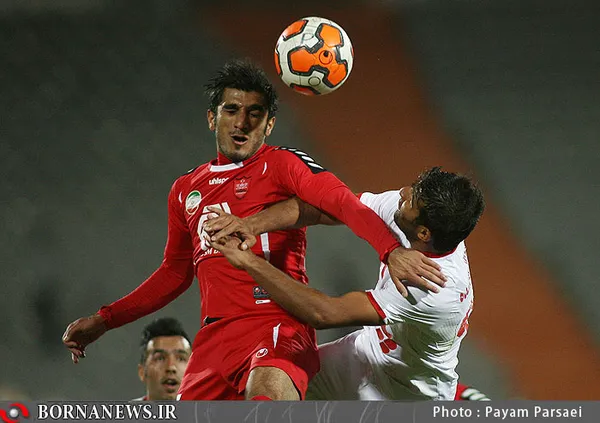 دیدار تیم&zwnj;های فوتبال پرسپولیس و پدیده