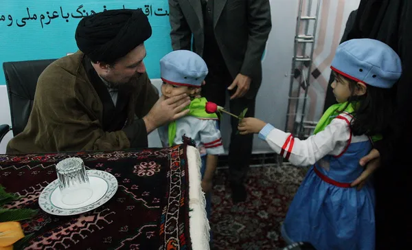در حاشیه مراسم ادای احترام کارکنان هلال احمر به مقام امام راحل/IRNA
