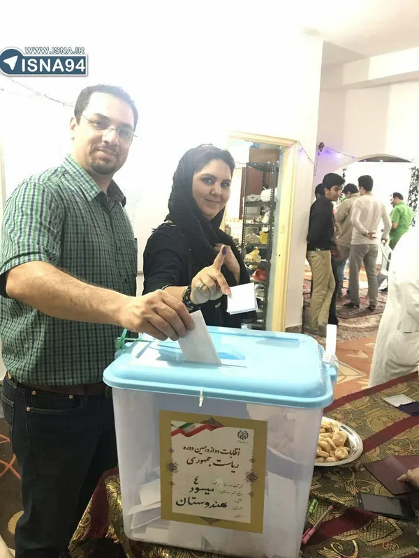 حضور ایرانیان مقیم هندوستان در پای صندوق های رای
