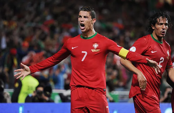 Ibrahimovic v Ronaldo