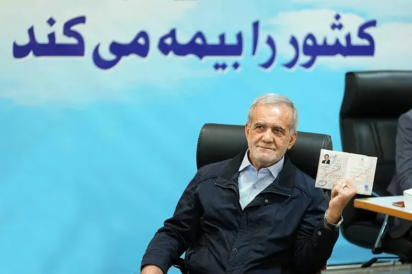 عکس خاصی که از مسعود پزشکیان در روز ثبت نام انتخابات ریاست جمهوری چهاردهم منتشر شد