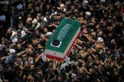 تشییع و بدرقه باشکوه پیکر امام شهید در عراق/وداع تاریخی با آقای شهید در میان سیل خروشان مشتاقان