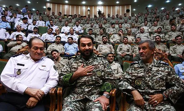 مراسم بزرگداشت روز پدافند هوایی صبح روز دوشنبه با حضور امیر فرزاد اسماعیلی فرمانده قرارگاه پدافند هوایی خاتم&zwnj;الانبیاء(ص) ارتش جمهوری اسلامی ایران در دانشگاه فرماندهی و ستاد ارتش برگزار شد./MNA
