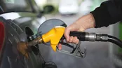 چرا درب باک بعضی ماشین‌ها سمت چپ است و بعضی‌ها راست؟
