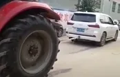 جدال لکسوس و تراکتور 6 سیلندر!