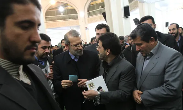 مراسم دومین سالگرد شهادت مصطفی احمدی روشن از شهدای هسته ای کشور شامگاه پنجشنبه در مسجد دانشگاه صنعتی شریف برگزار شد/عکس: محمد بابایی-ایرنا
