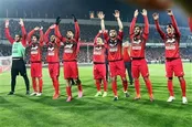 جلوگیری ازجشن قهرمانی وآتش زدن پرچم پرسپولیس