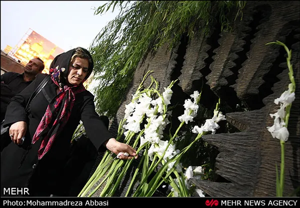 سی و پنجمین سالگرد شهدای قیام هفدهم شهریور
یکشنبه 17 شهریور ماه 1392
