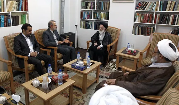رئیس مجلس شورای اسلامی با حضور در دفتر آیت الله شبیری زنجانی از مراجع عظام تقلید با این عالم بزرگوار دیدار و گفت و گو کرد/ICANA
