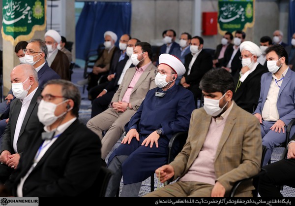 دیدار رهبری با اعضای کنفرانس وحدت