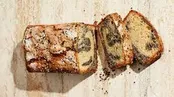 طرز تهیه کیک کنجدی دو رنگ با طرح گردابی