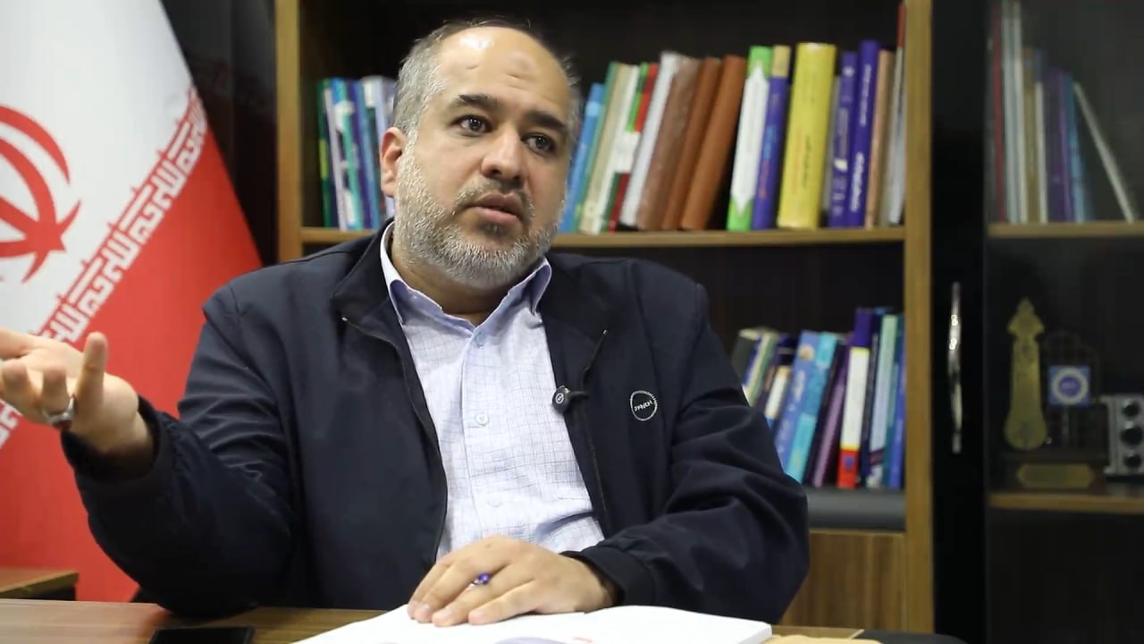 حقوق ۳۰۰ میلیونی برای مدیر متخلف در بدنه وزارت رفاه/ آقای میدری، از پرونده جنجالی کفش ملی خبر دارید؟ حقوق ۳۰۰ میلیونی برای مدیر متخلف در بدنه وزارت رفاه/ آقای میدری، از پرونده جنجالی کفش ملی خبر دارید؟
