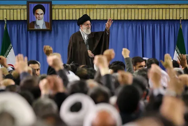 مسئولان و دست اندرکاران محیط زیست، منابع طبیعی و فضای سبز امروز یکشنبه با حضرت آیت الله خامنه ای رهبر معظم انقلاب اسلامی دیدار کردند./Leader O.W
