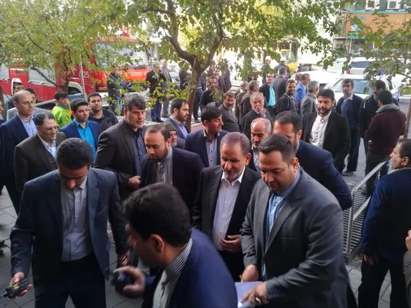 تابناک.