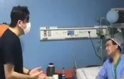 روحیه دادن به بیمار توسط پزشک خوش صدا