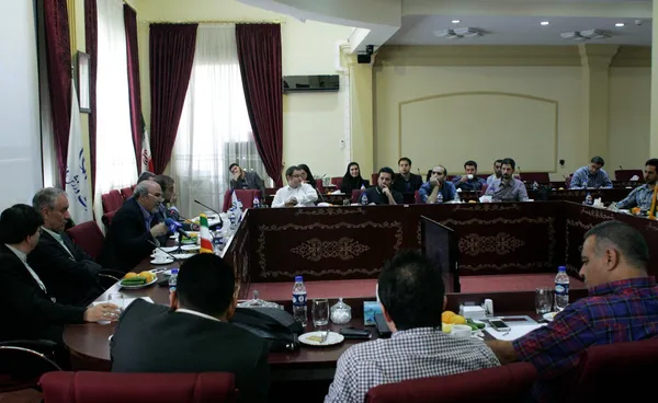نشست خبرنگاران اعزامی به برزیل برای پوشش جام جهانی ۲۰۱۴، روز شنبه با حضور محمود گودرزی وزیر ورزش و جوانان، محمدرضا صادق مشاور رسانه ای رئیس جمهور و علی کفاشیان رئیس فدراسیون فوتبال برگزار شد./IRNA
