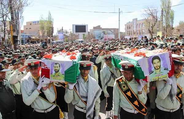 پیکر شهیدان &laquo;حسین ولی نژاد&raquo; و &laquo;علی شجاع&raquo; ستوان یکم کادر و ستوان سوم وظیفه مرزبانی نیروی انتظامی که در منطقه مرزی بیله&zwnj;سوار استان اردبیل و در درگیری با اشرار و قاچاقچیان به شهادت رسیدند، در اردبیل تشییع شد./ISNA
