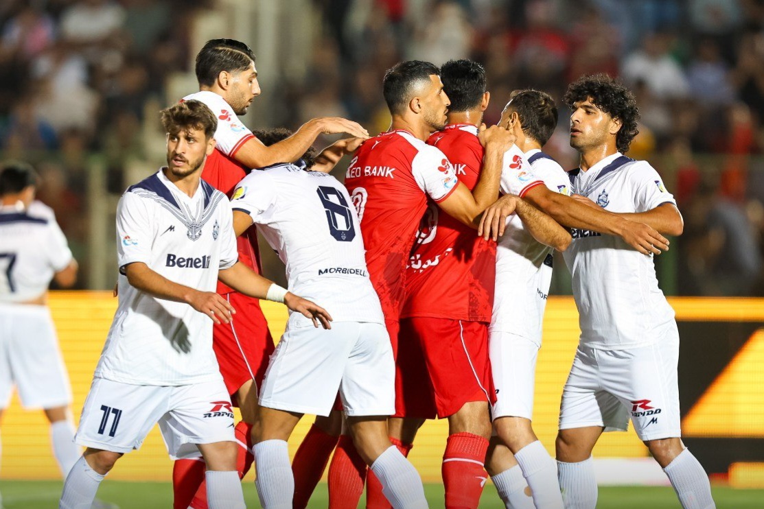 برد پرگل پرسپولیس در شب پراشتباه ملوانیها؛ تارتار با آرامش سراغ دربی رفت برد پرگل پرسپولیس در شب پراشتباه ملوانیها؛ تارتار با آرامش سراغ دربی رفت