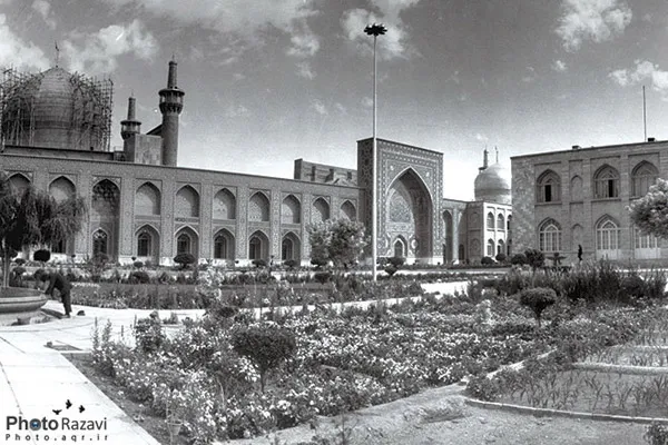 صحن قديمي امام خميني(ره) سال 1348 هجري خورشيدي