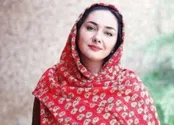 تصویری از هانیه توسلی با موهای تراشیده