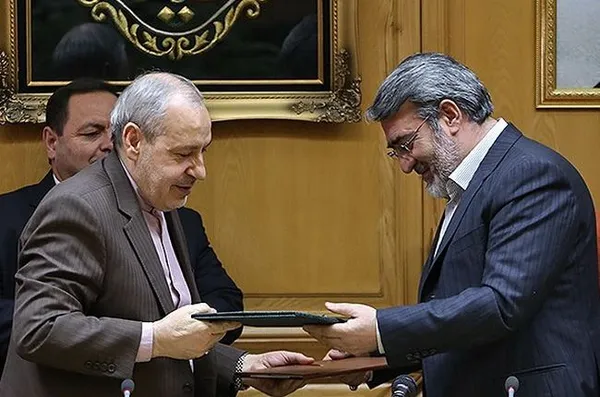 مراسم امضای تفاهم&zwnj;نامه میان وزارت آموزش و پرورش و وزارت کشور با حضور اصحاب رسانه در ساختمان وزارت کشور برگزار شد./FNA
