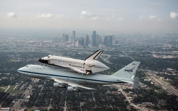 بر فراز هوستون/ تگزاس
(Reuters/Sheir Locke/NASA)