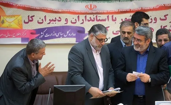 نشست وزیر کشور با احزاب سیاسی /TASNIM
