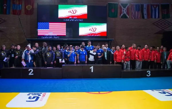 نخستین دوره کشتی آزاد جام باشگاه&zwnj;های جهان با قهرمانی تیم کشتی آزاد بیمه رازی شهدای جویبار پایان یافت./MNA
