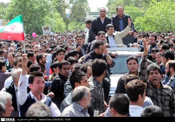 رئیس جمهور در ادامه دور چهارم سفرهای استانی خود روز پنج شنبه وارد استان سمنان شد.
پنجشنبه 22-01-92
