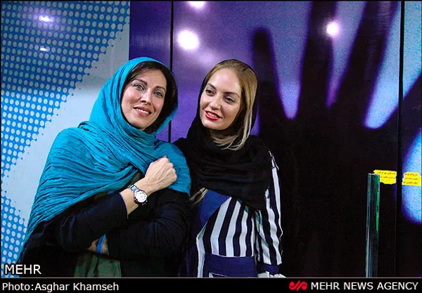گلریزان فیلم دهلیز شامگاه دوشنبه با حضور جمعی از هنرمندان در سینمای آزادی برگزارشد.