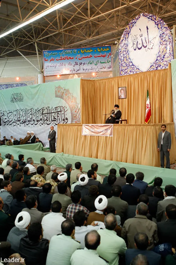 دیدار هزاران نفر از بسیجیان استان خراسان شمالی
۱۳۹۱/۰۷/۲۴