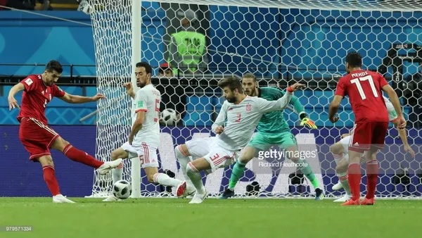 لحظه گل مردود ایران مقابل اسپانیا.
