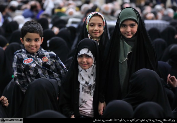 دیدار رهبری با خانواده شهدا
