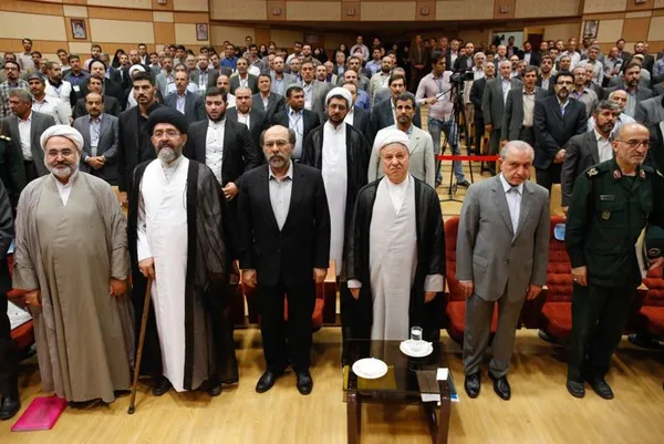 همایش ملی دفاع مقدس و دانشگاه با حضور آیت الله هاشمی./ISNA
