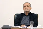 انتقاد پزشکیان از برخی روایات‌ درباره جایگاه رهبری!