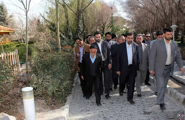 حضور دکتر رضایی در کوه صفه و گلزار شهدا