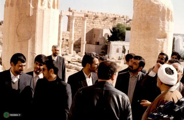 سرداران رضایی، عزیز جعفری ـ حجت الاسلام و المسلمین اختری(سفیر وقت ایران در سوریه) و ...
